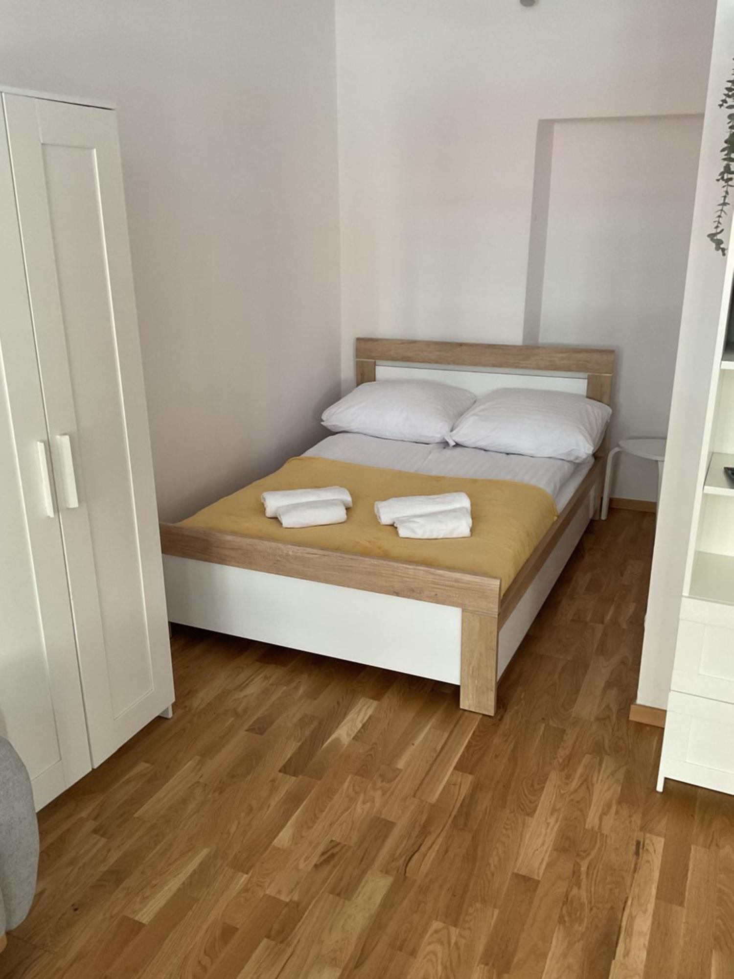 Omorika Na Zamkowej Apartment Krakow Exterior photo